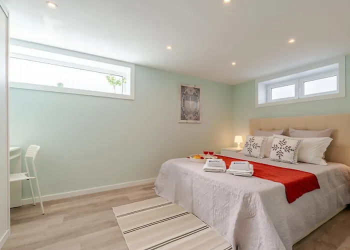 Дом отдыха Quinta Do Vintem Near Wow By Hostwise